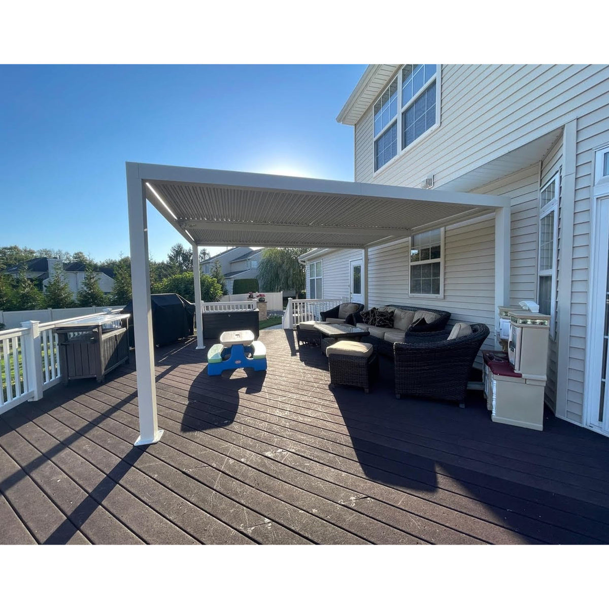 Louvered Pergola 12' X 14' White Adjustable Hardtop for Patio